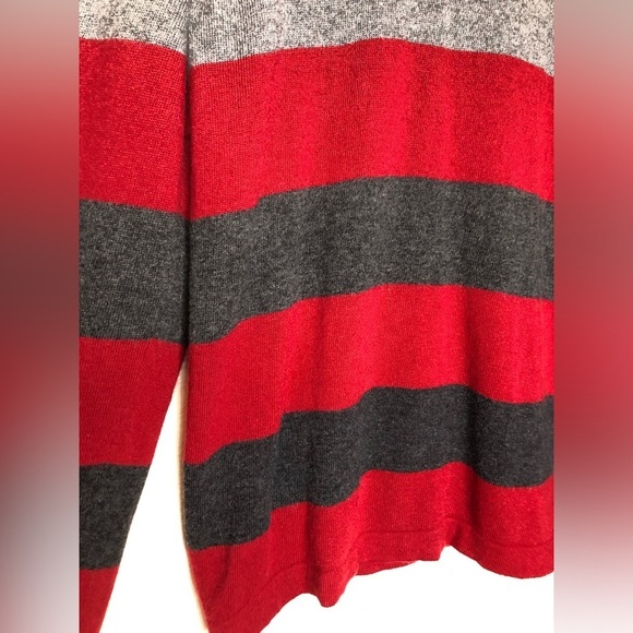 BANANA REPUBLIC LUXURY CASHMERE BLEND Gray/ Red Stripe Sweater Size: Medium - Picture 8 of 10